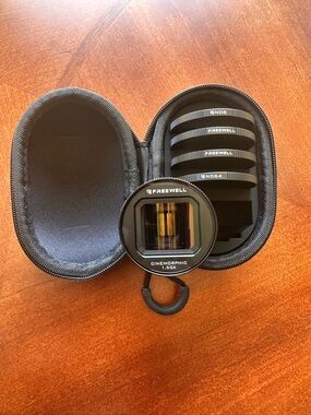 Cinemorphic 1.55X Anamorphic Lens Kit – Black